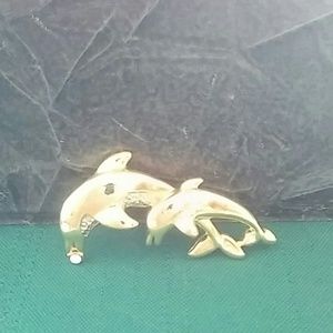 Scarf/coat/hat dolphin pin